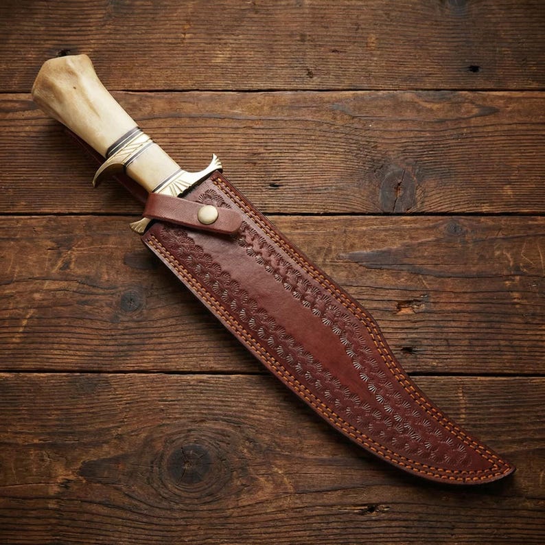Handmade Damascus Steel Bowie/Hunting Knife | Camel Bone Handle | Fixed Blade