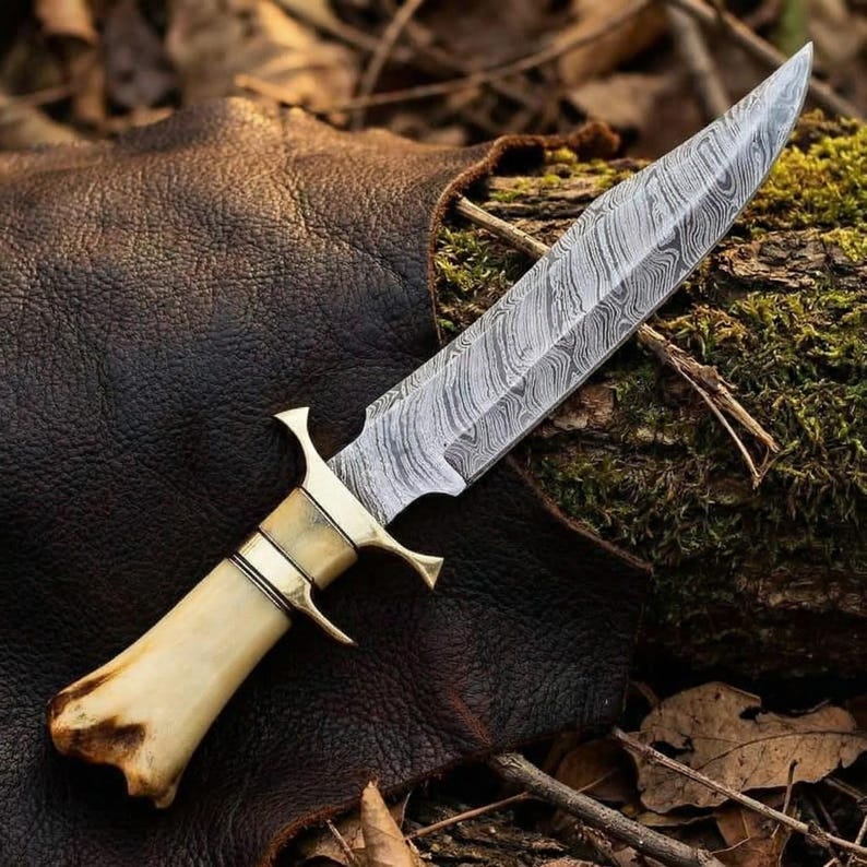 Handmade Damascus Steel Bowie/Hunting Knife | Camel Bone Handle | Fixed Blade