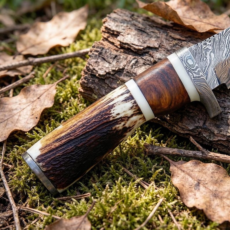 Handmade Damascus Steel Skinner Knife | Full Tang Hunting Knife with Stag Horn Handle
