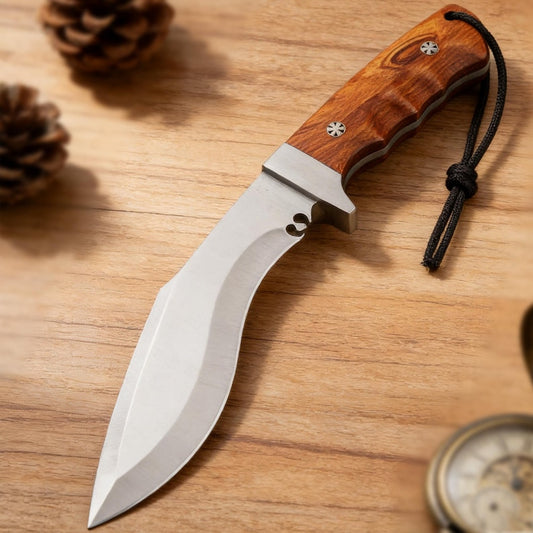 Hand Forged Bushcraft Knife with Leather Case.