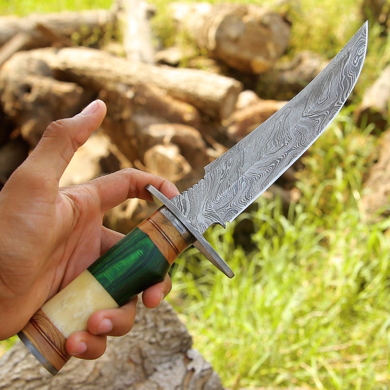 Handmade Damascus Bowie Hunting Knife