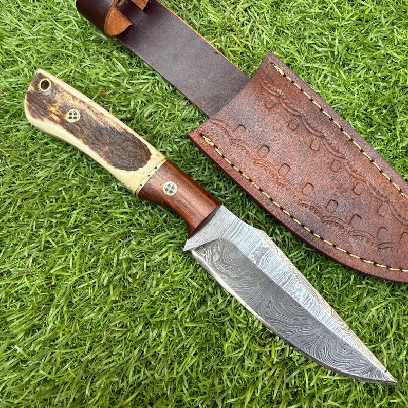 Personalised Handmade Damascus Steel Hunting Knife