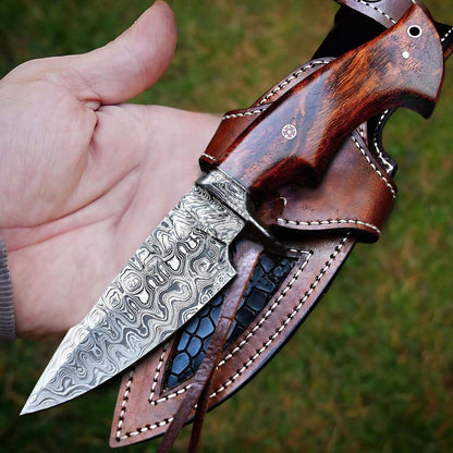 Handmade Damascus Bobcat Hunting dagger knife, Custom Bushcraft knife