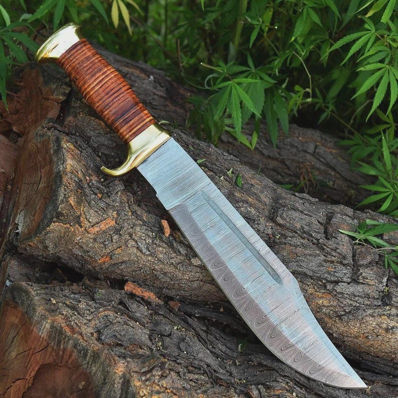 Handmade Damascus Large Crocodile Dundee Bowie Knife Hunting Fixed Blade with Leather Sheath
