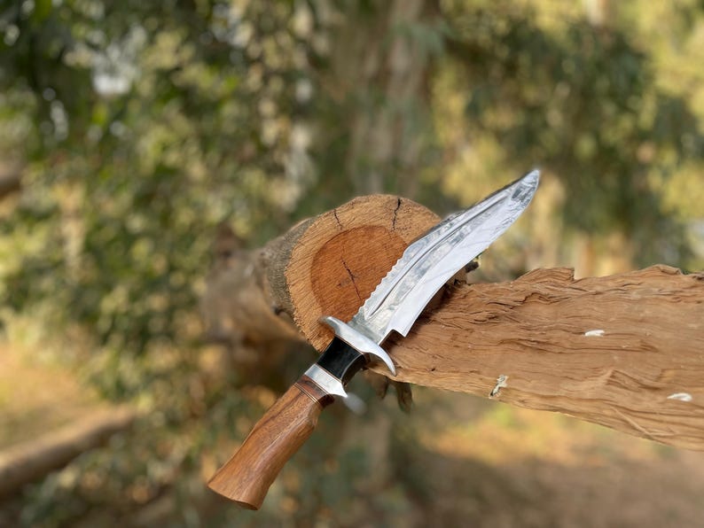 Hand Crafted Forged Carbon Steel Hunting Survival Knife: Rosewood Handle & Cow Leather Sheath