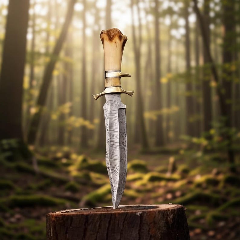 Handmade Damascus Steel Bowie/Hunting Knife | Camel Bone Handle | Fixed Blade