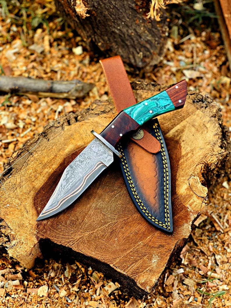 Handmade Damascus Hunting Knife, Copper Bolster, Rosewood Resin Handle