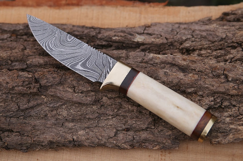 Handmade Damascus Steel Skinner Knife White Handle Hunting Knife&nbsp;